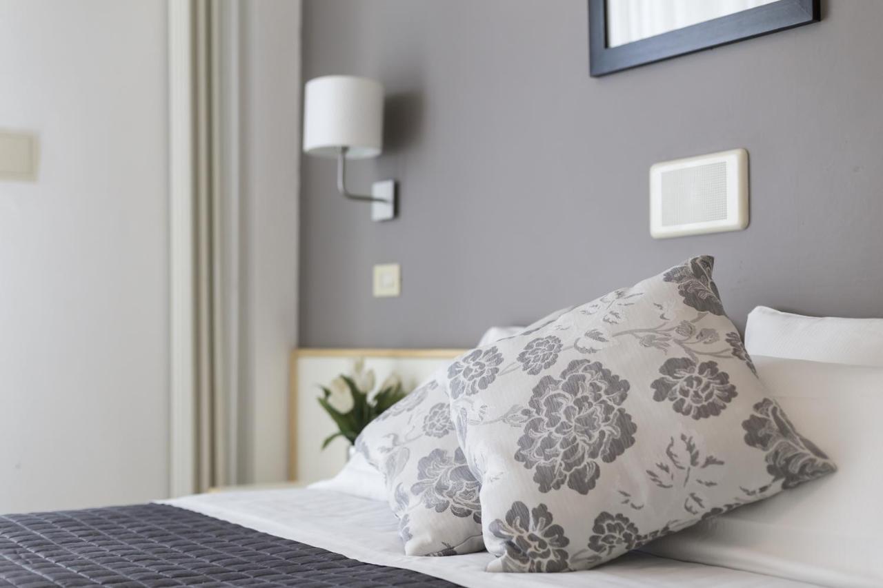Hotel Carignano Ριτσόνε Εξωτερικό φωτογραφία